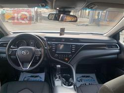 تۆیۆتا کامری